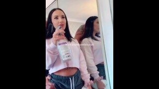 NSFW Tik Tok Challenge Wipe It Sexy Girlfriend Fucked Doggy Style In 4K